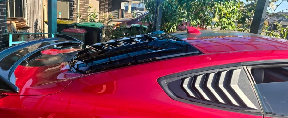 Ford Mustang S550 2015-2023 Lamborghini Style Rear Window Louver Gloss Black - Real Install