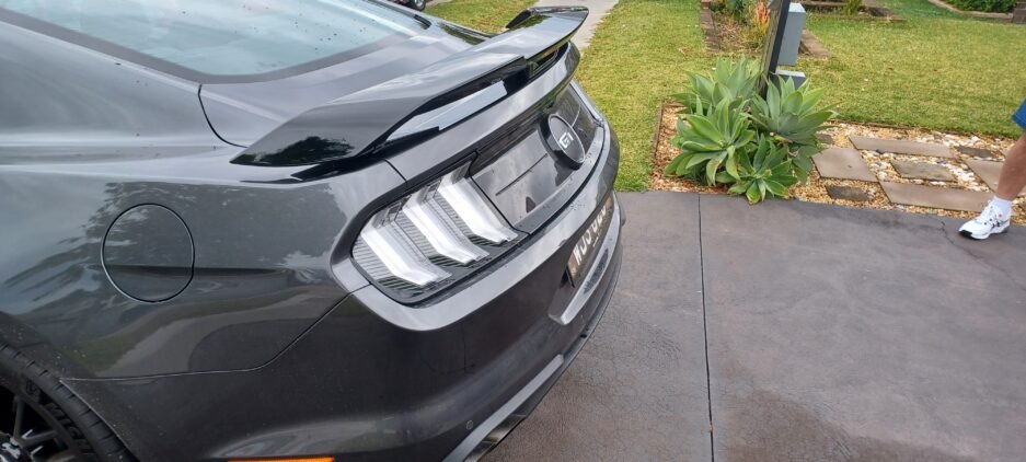 Ford-Mustang-S550-2016-2023-Performance-Pack-Supplier Gloss Black-Real-Install