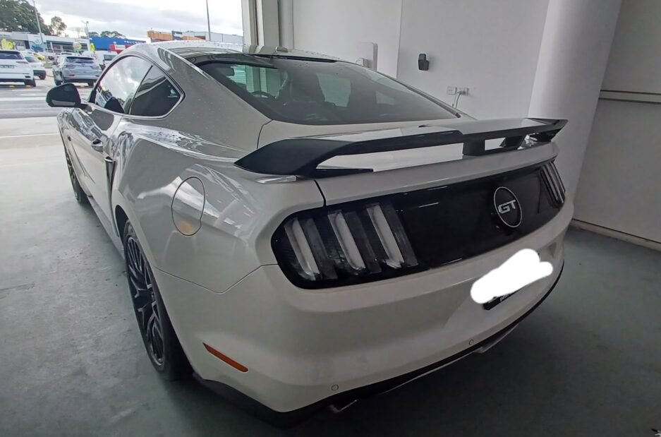 Ford-Mustang-S550-2016-2023-Performance-Pack-Supplier Gloss Black-Real-Install