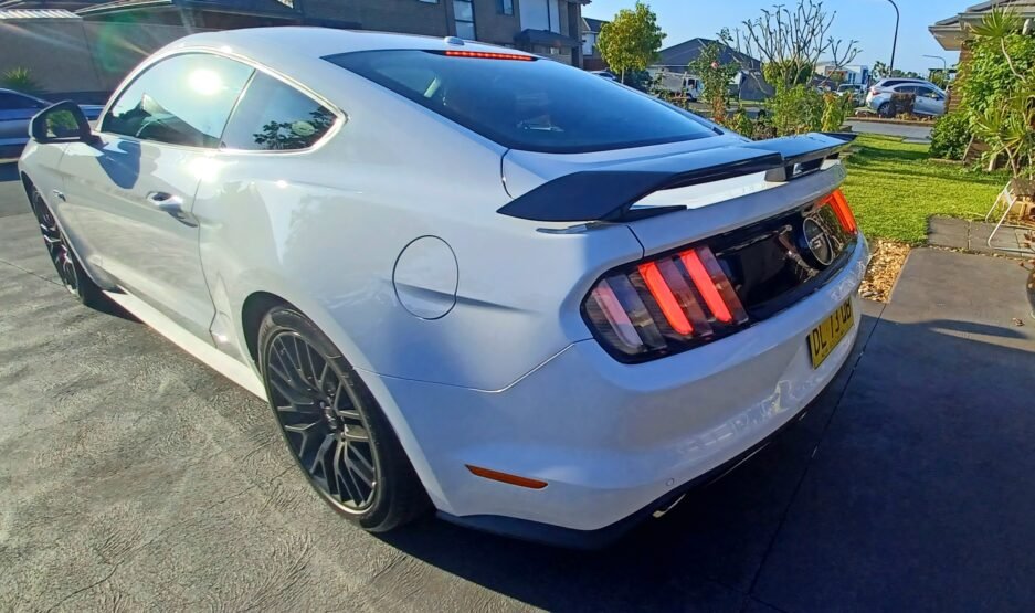 Ford-Mustang-S550-2016-2023-Performance-Pack-Supplier Gloss Black-Real-Install