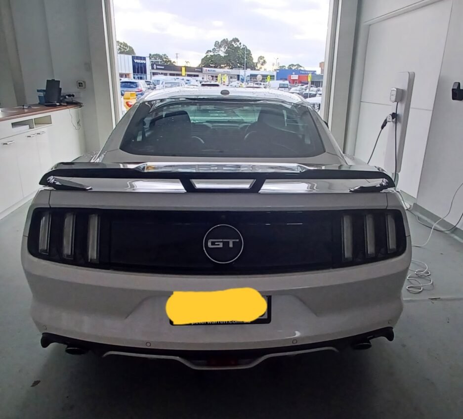 Ford-Mustang-S550-2016-2023-Performance-Pack-Supplier Gloss Black-Real-Install