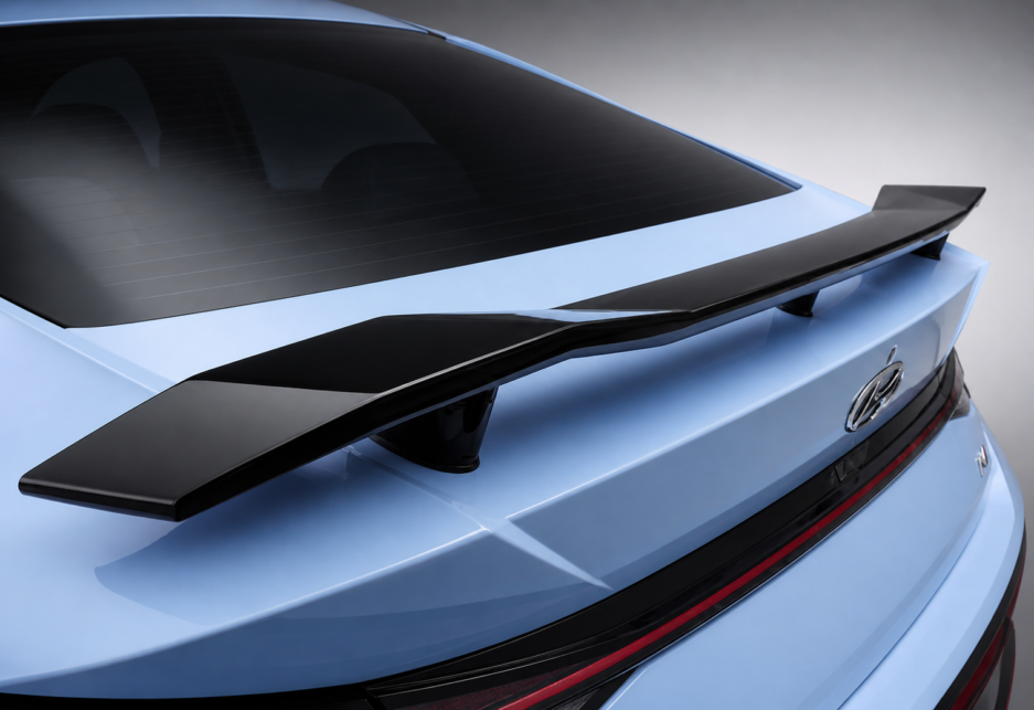 Hyundai i30 Sedan CN7 gloss black OEM style boot spoiler