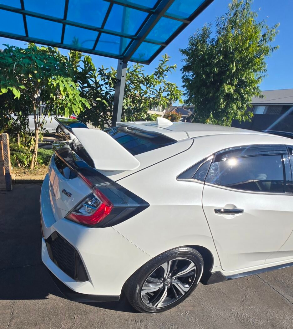 Honda Civic 10th Gen Hatchback Type R style rear spoiler white and gloss black 2016–2021 FK7 RS rear wing
