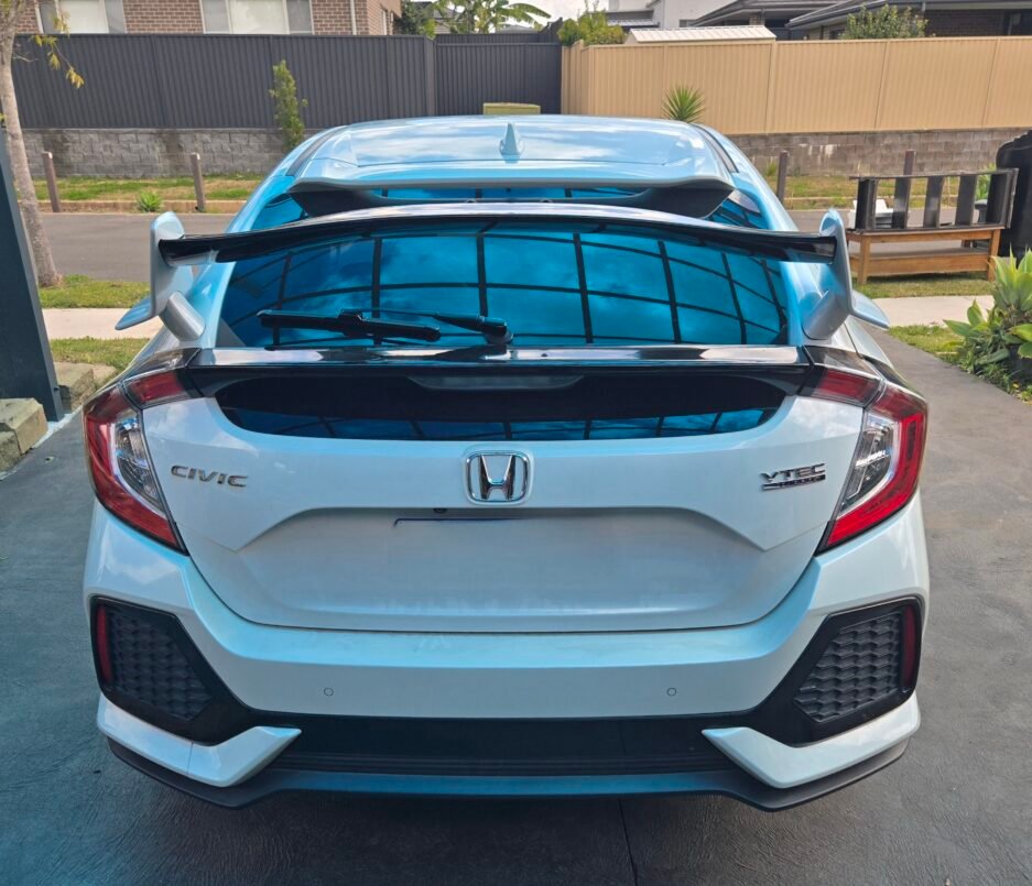 Honda Civic 10th Gen Hatchback Type R style rear spoiler white and gloss black 2016–2021 FK7 RS rear wing