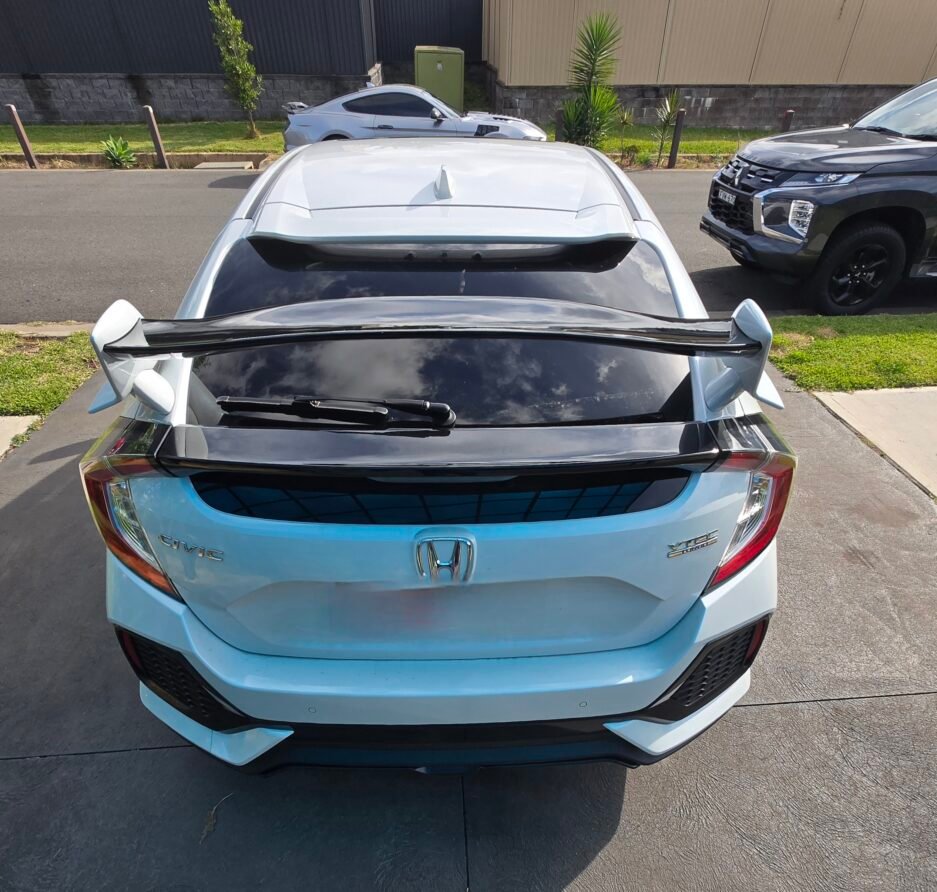Honda Civic 10th Gen Hatchback Type R style rear spoiler white and gloss black 2016–2021 FK7 RS rear wing
