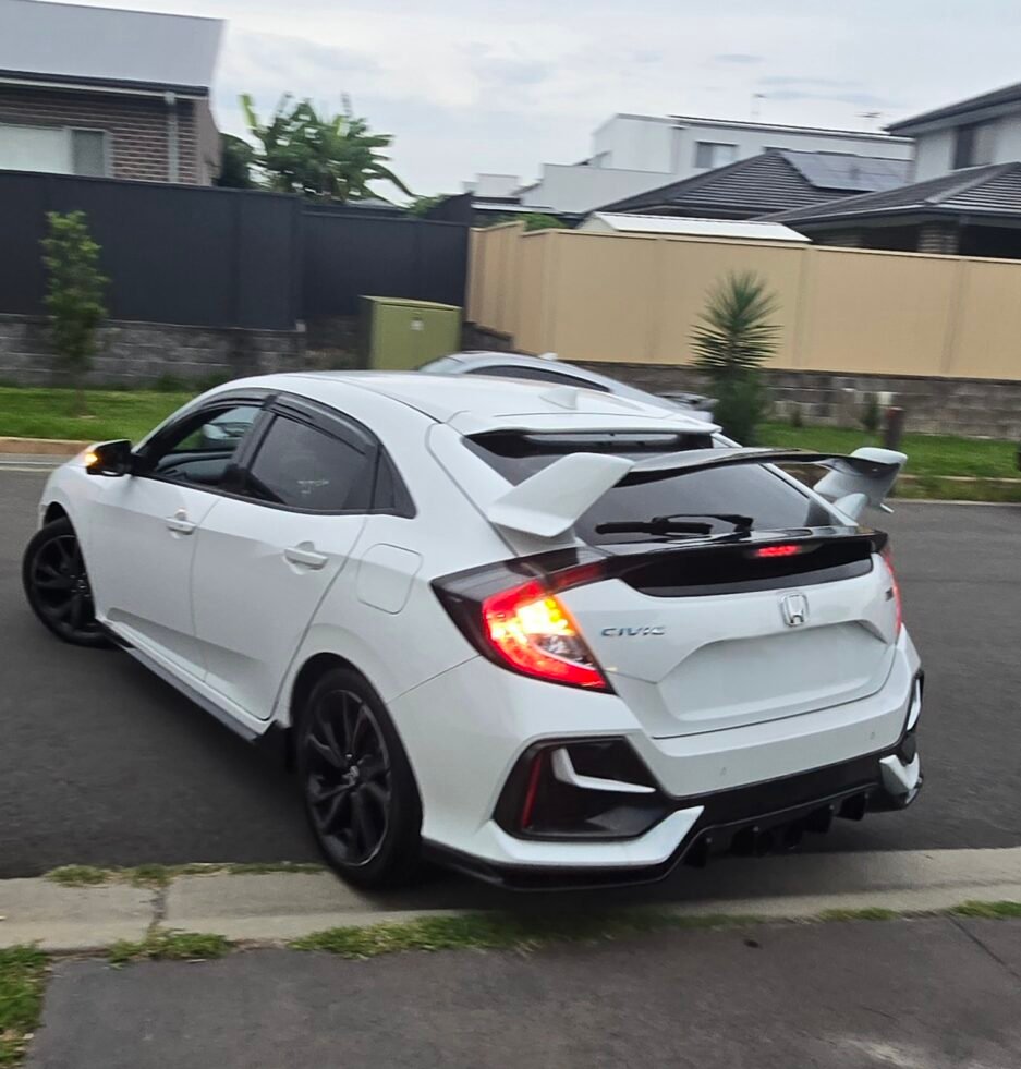 Honda Civic 10th Gen Hatchback Type R style rear spoiler white and gloss black 2016–2021 FK7 RS rear wing
