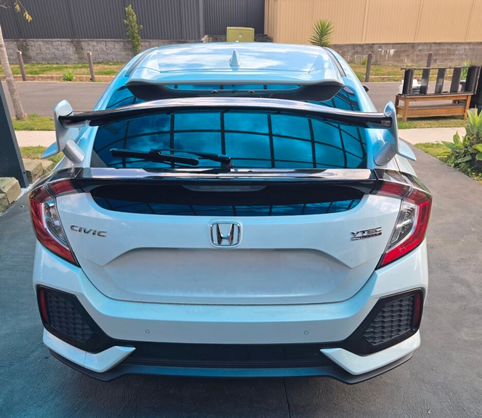 Honda Civic 10th Gen Hatchback Type R style rear spoiler white and gloss black 2016–2021 FK7 RS rear wing