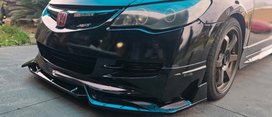 Honda-Civic-8th-Gen-Sedan-FD2-Gloss-Black-Front-Lip-Real-Install-